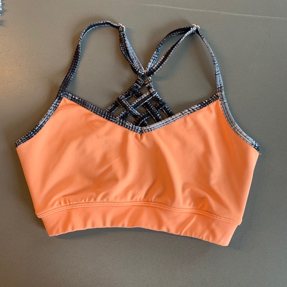 Women’s sports bra